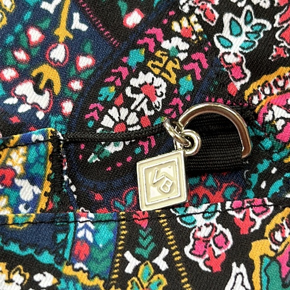 Vera Bradley Scrubs top. V-Neck pullover style. Size XS. Paisley print. - Picture 6 of 15